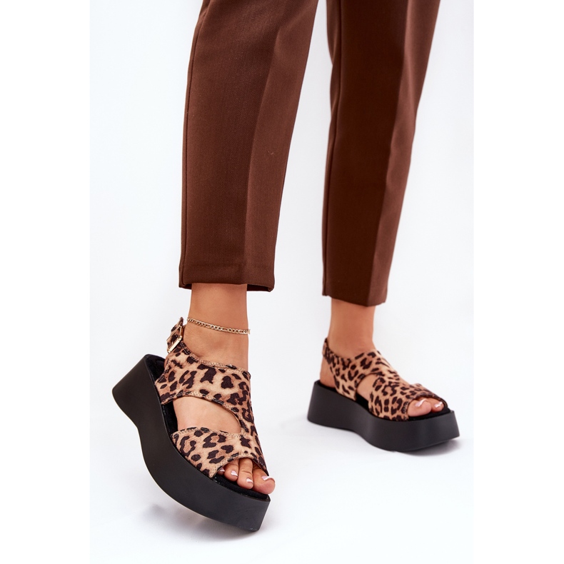 Sandalias para mujeres con estampado de leopardo en la plataforma Eco Suede Brown marrón 2