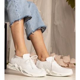 Zapatillas blancas para mujeres con una parte superior de SOCKING blanco 2