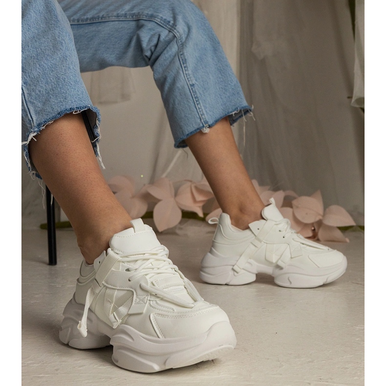 Zapatillas blancas femeninas deportes masivos blanco 1