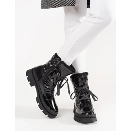 Botas de nieve de mujer negras con pelo negro 3