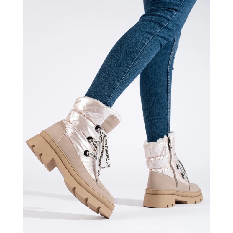 Botas de nieve de mujer beige con pelo 2