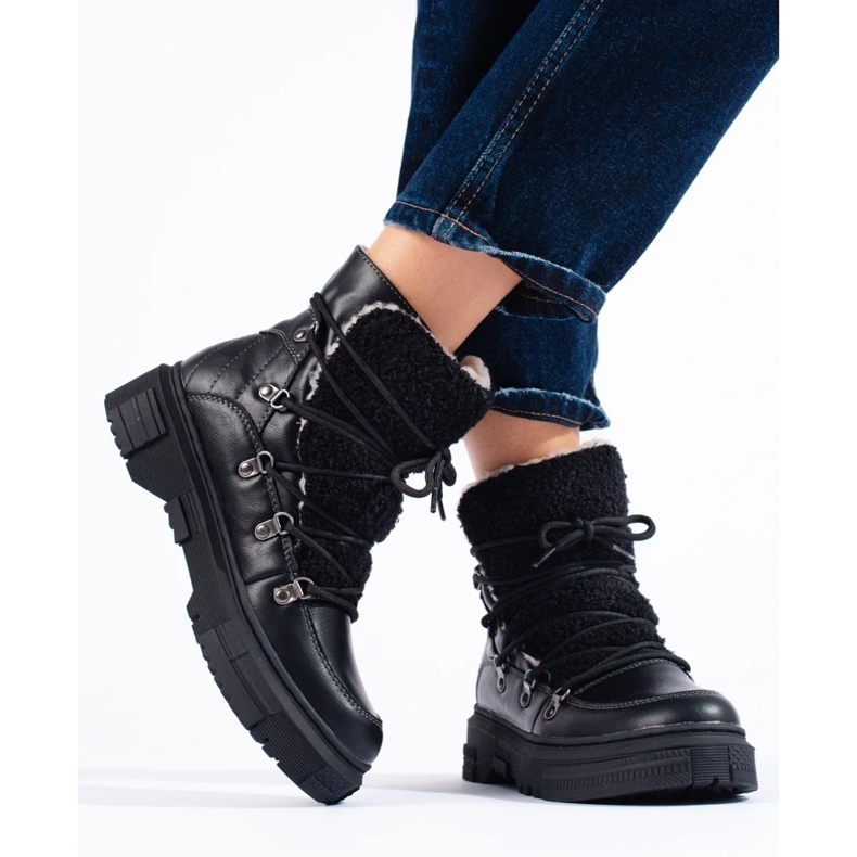 Botas de nieve de mujer negras con piel de oveja. negro 2 Botas de nieve de mujer negras con piel de oveja. negro 2