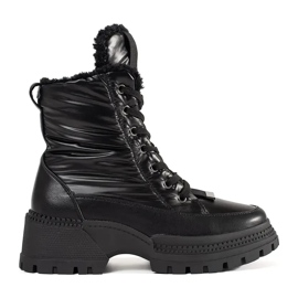 Botas de nieve de mujer en la plataforma. negro 1
