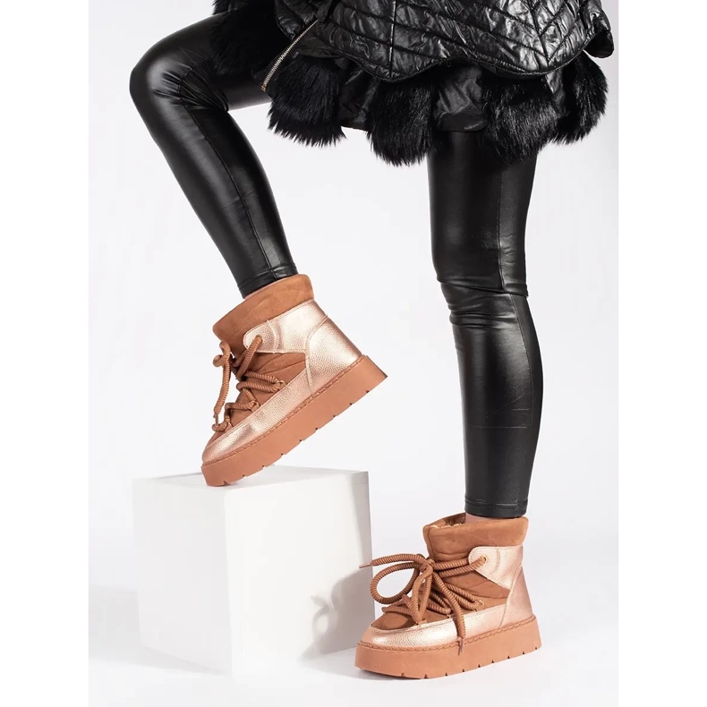 Botas de nieve de mujer con cordones y suela gruesa en color marrón 2