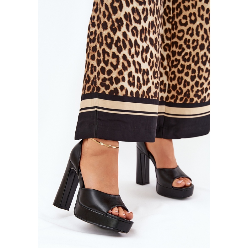 Sandalias de mujeres en el poste y la plataforma Eco Leather Black negro 2