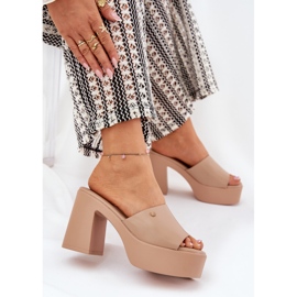 Zapatillas de cuero ecológica para mujeres en el poste y la plataforma de color caqui beige 7
