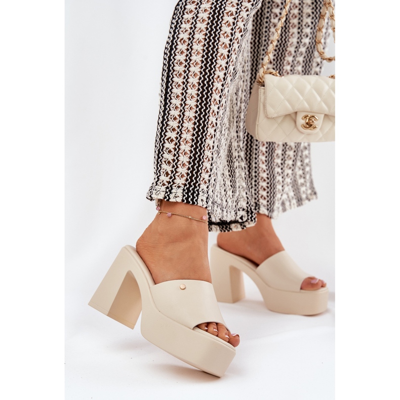 Zapatillas de cuero ecológica para mujeres en la plataforma de mendigo poste y ligero beige 2