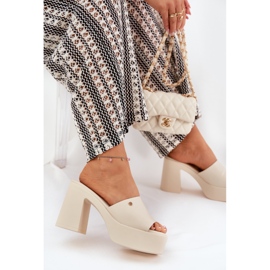 Zapatillas de cuero ecológica para mujeres en la plataforma de mendigo poste y ligero beige 6