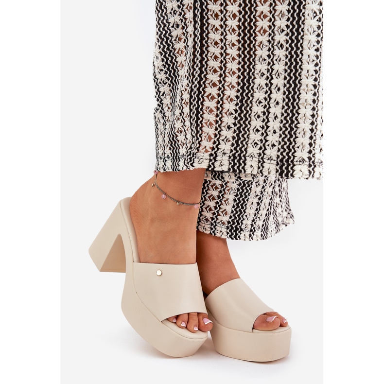 Zapatillas de cuero ecológica para mujeres en la plataforma de mendigo poste y ligero beige 1