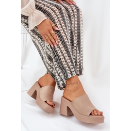 Zapatillas para mujeres en el poste y plataforma de color caqui beige 7