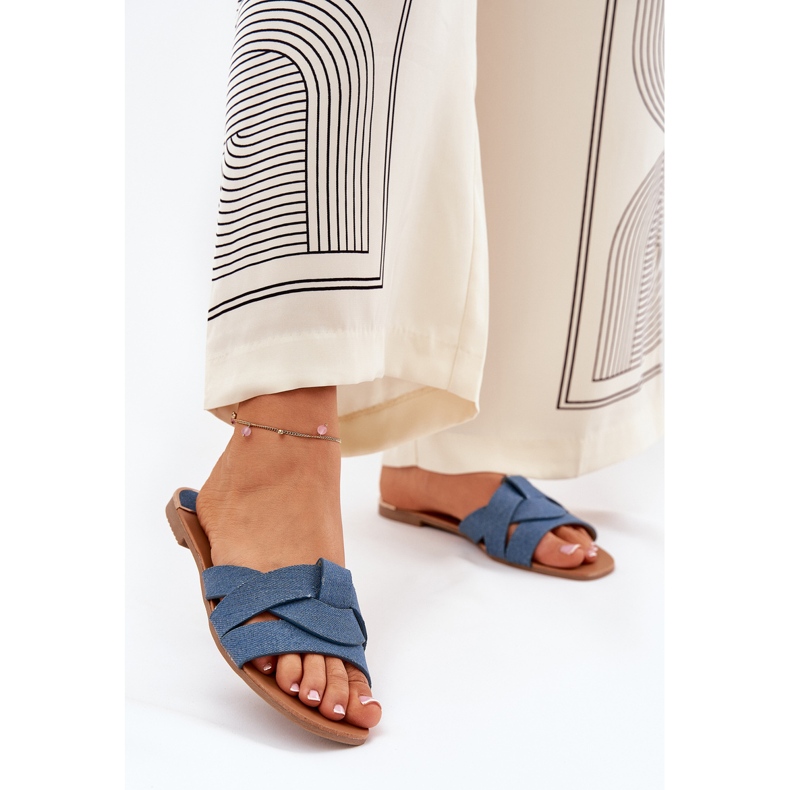 Chanclas de mujeres planas con rayas de mezclilla entrelazadas azul 2 Chanclas de mujeres planas con rayas de mezclilla entrelazadas azul 2