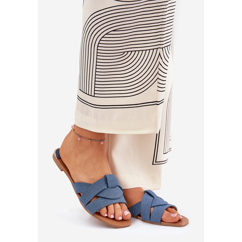 Chanclas de mujeres planas con rayas de mezclilla entrelazadas azul 1