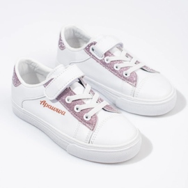 Zapatillas deportivas infantiles blancas con purpurina rosa. blanco 2