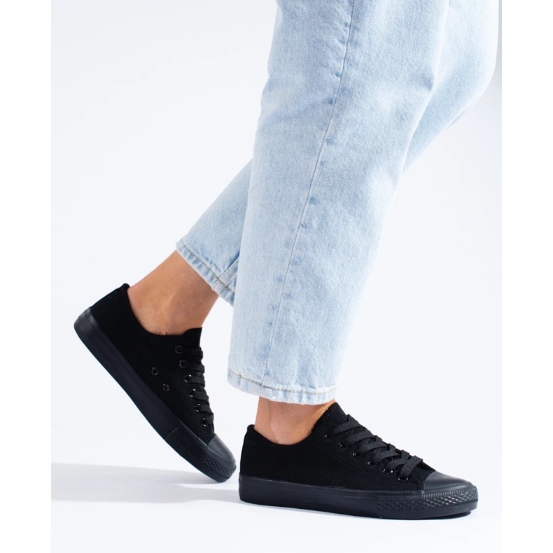 Zapatillas clásicas de mujer Vico negro 2