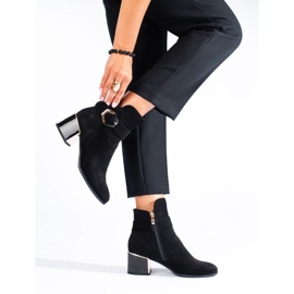 Elegantes botines de mujer de tacón bajo fabricados en ante ecológico. negro 3