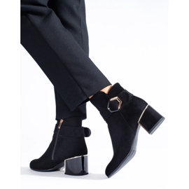 Elegantes botines de mujer de tacón bajo fabricados en ante ecológico. negro 1