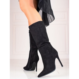 Botas negras de tacón para mujer. negro 2