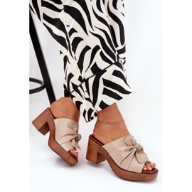 Flip Flip Flip Flip en el Eco -Leather Post Beige 7