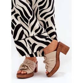 Flip Flip Flip Flip en el Eco -Leather Post Beige 5