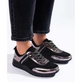 Deportivas grises fabricadas en piel natural. negro 2