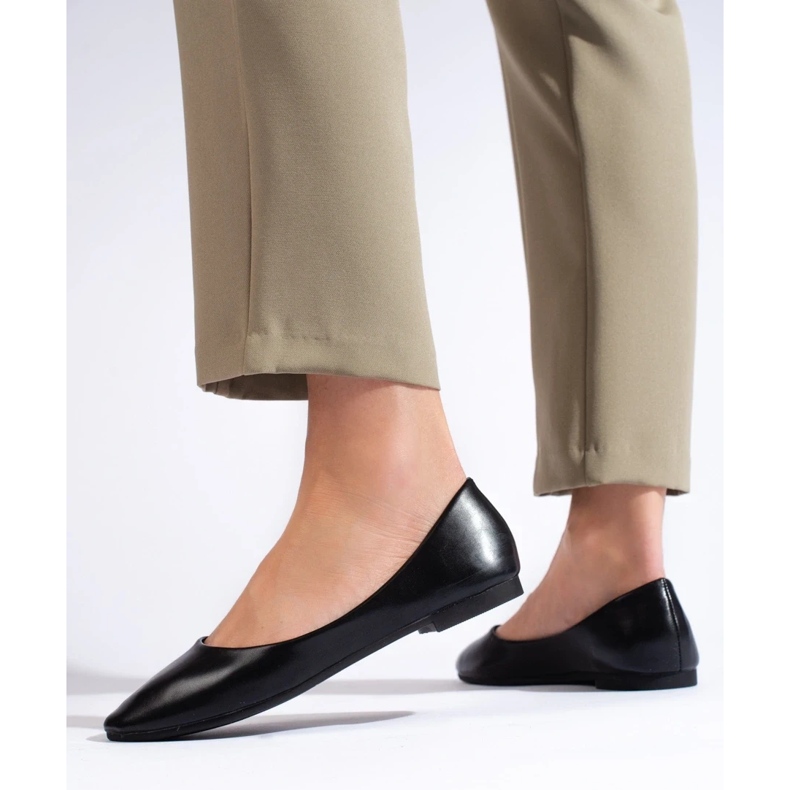 Bailarinas clásicas de mujer negras. negro 1