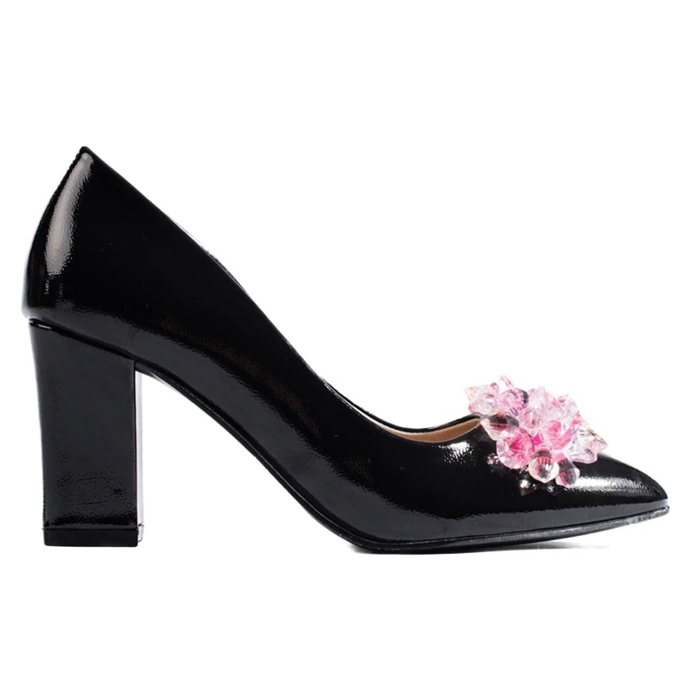 Zapatos de salón de mujer negros con adornos. 1 Zapatos de salón de mujer negros con adornos. 1