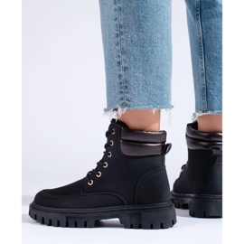 Botas negras de mujer. negro 4