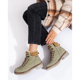 Botas grises de mujer. 4