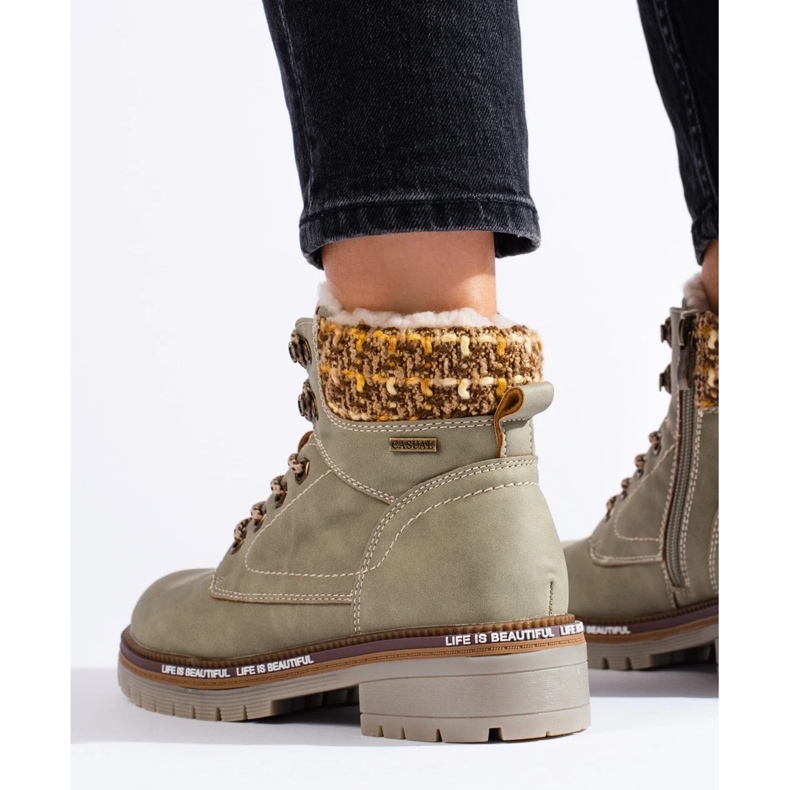 Botas grises de mujer. 1