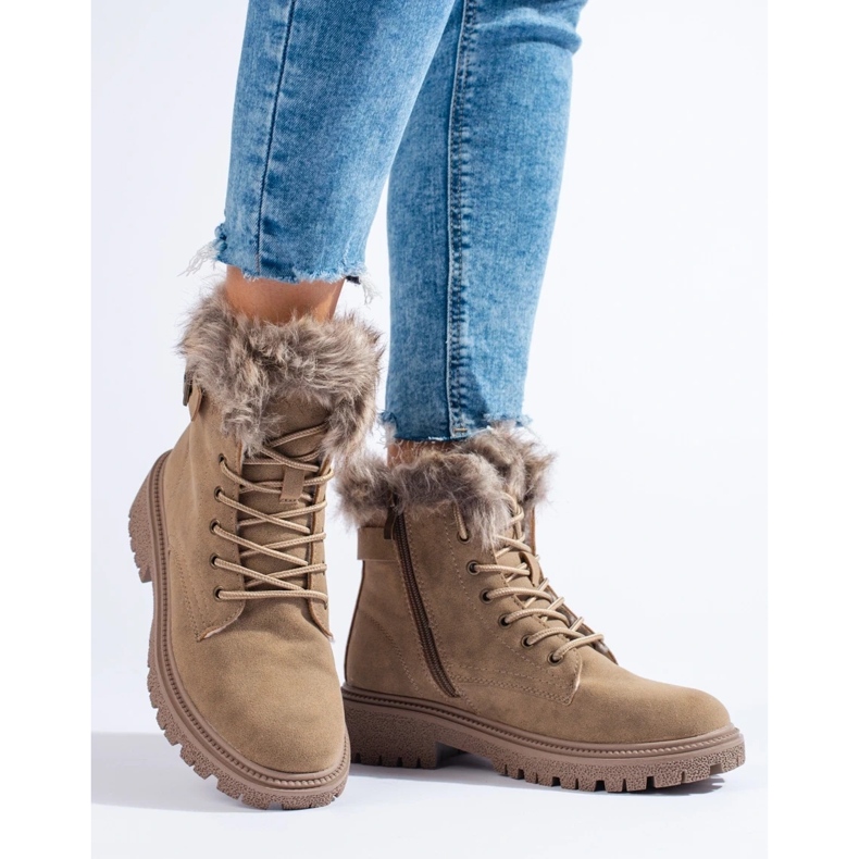 Botas de montaña de mujer con pelo beige 1