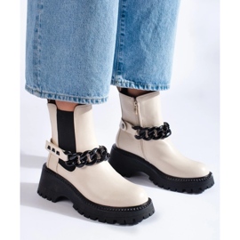 Botines Chelsea de mujer con cadena beige 4