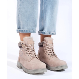 Botas de montaña cálidas para mujer. beige 4