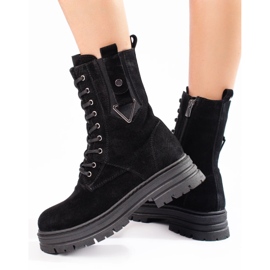 Botas altas de mujer fabricadas en piel natural. negro 4