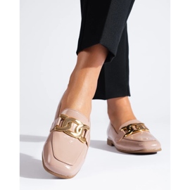 Zapatos de mujer lacados en rosa con cadena Shelovet rosado 3