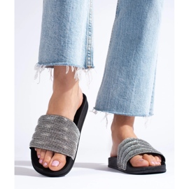 Pantuflas negras con pedrería Shelovet negro 3