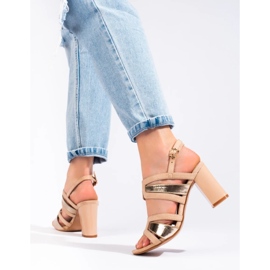 Vinceza Sandalias de tacón para mujer en beige y dorado de Vineza 4