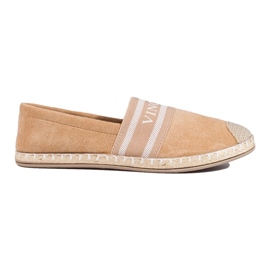 Alpargatas de mujer en ante beige de Vinceza 4