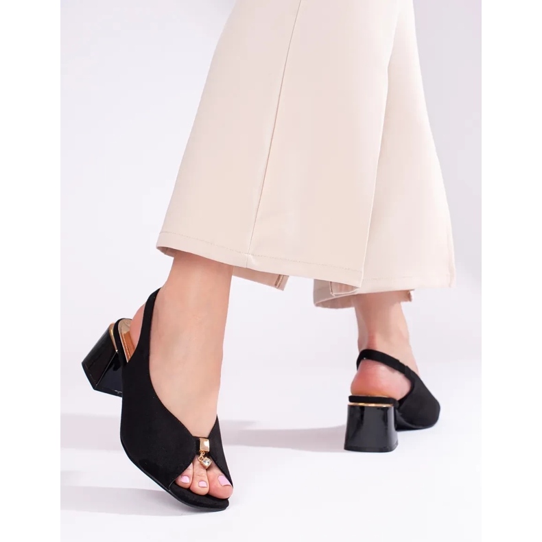 Sandalias de gamuza de mujer elegante negro en el puesto de Shelovet 1