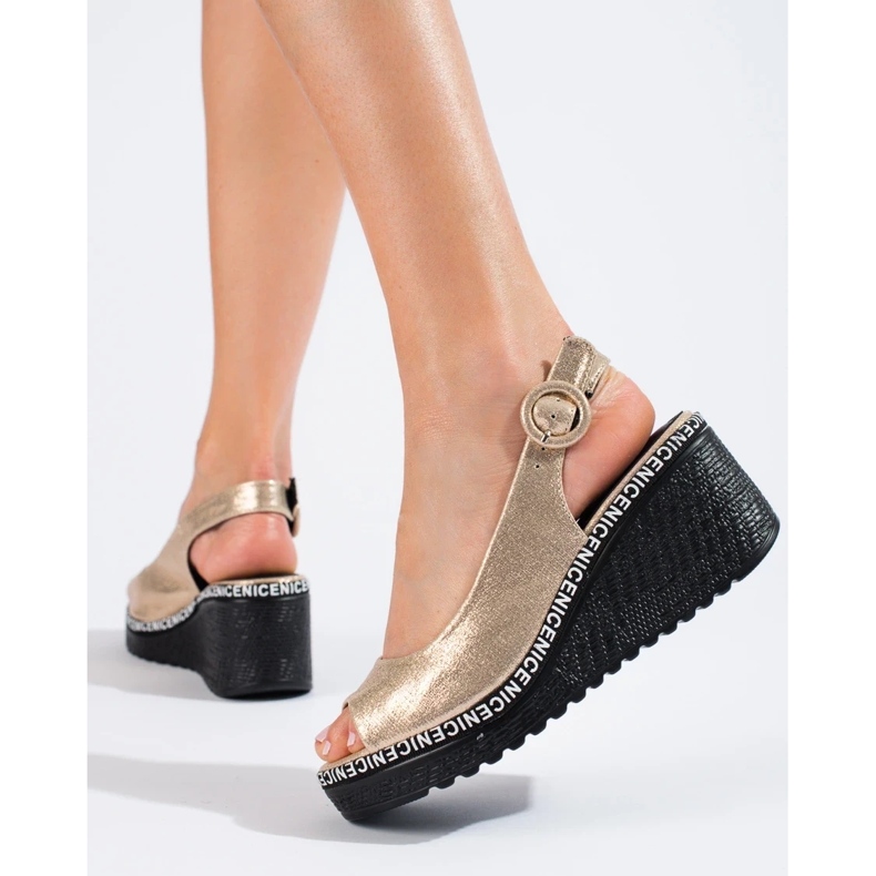 Sandalias cuña Shelovet dorado 2