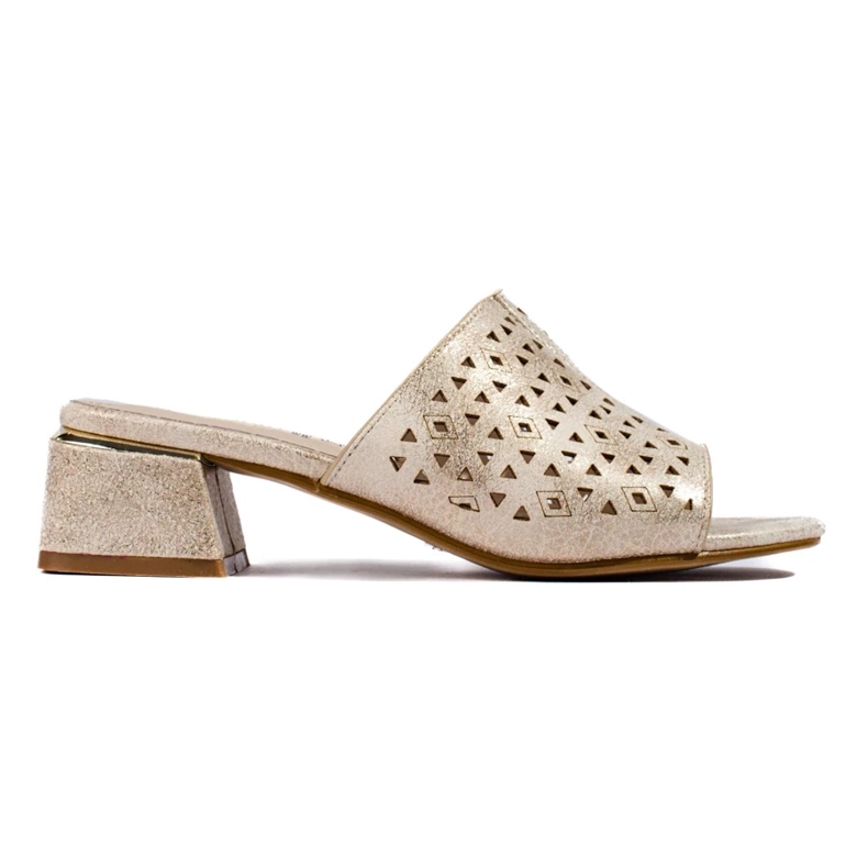 Flips de oro abiertos en un poste metálico bajo dorado 2 Flips de oro abiertos en un poste metálico bajo dorado 2