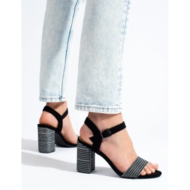 Sandalias negras de mujer con tacón decorativo de Shelovet negro 3