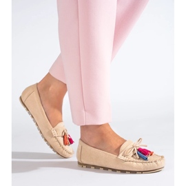 Mocasines boho en ante beige con borlas de Shelovet 4