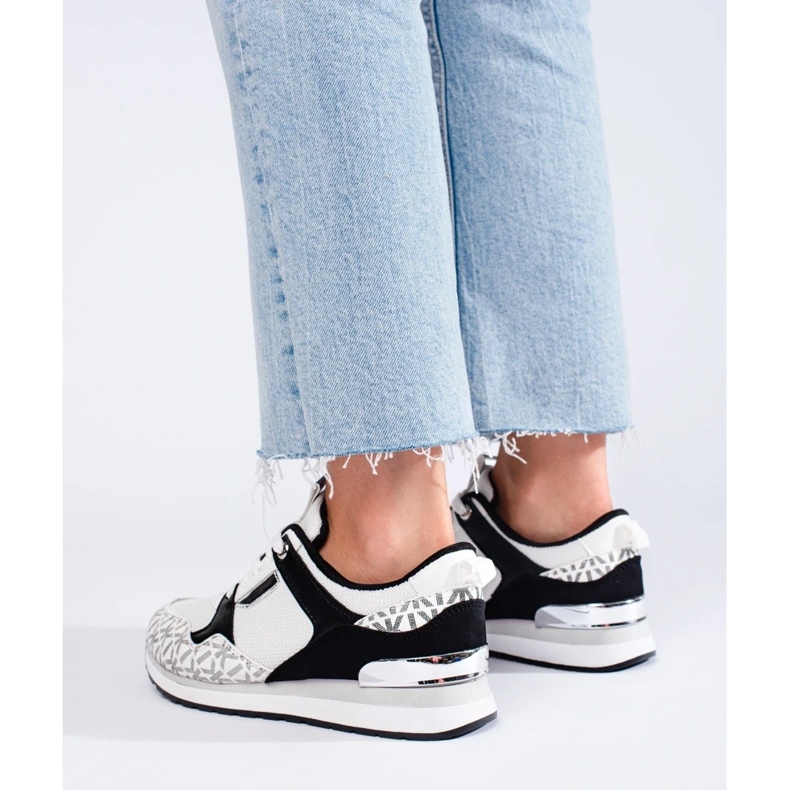 Deportivas de mujer Shelovet en blanco y negro 1