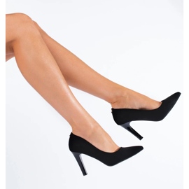 Zapatos de tacón alto en ante negros de Shelovet 2