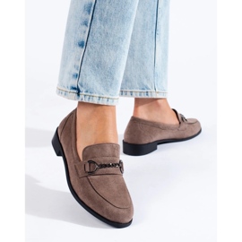 Mocasines de mujer en ante beige oscuro Shelovet 1