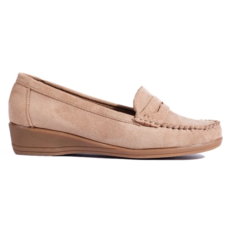 Mocasines con cuña baja en ante beige de Shelovet 2