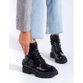 Botas de trabajo lacadas en negro con cadena Shelovet 3