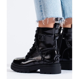 Botas de trabajo lacadas en negro con cadena Shelovet 1