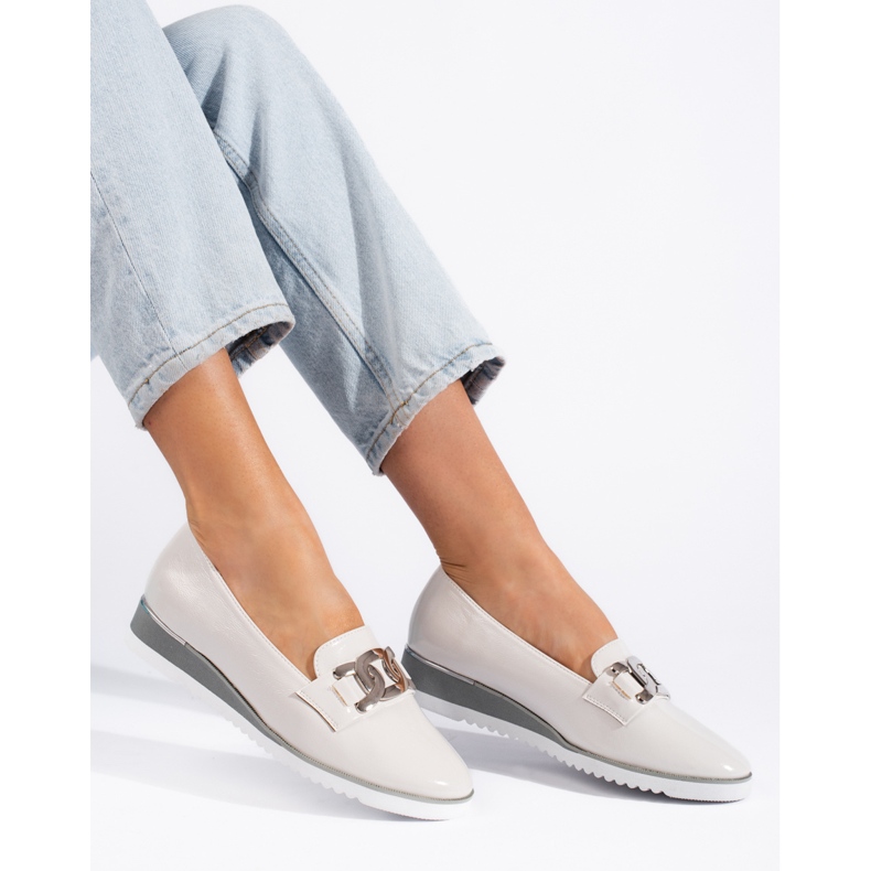 Goodin Señores de las mujeres blancas en la plataforma. blanco 2