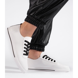 Deportivas mujer caladas blancas y negras blanco 2
